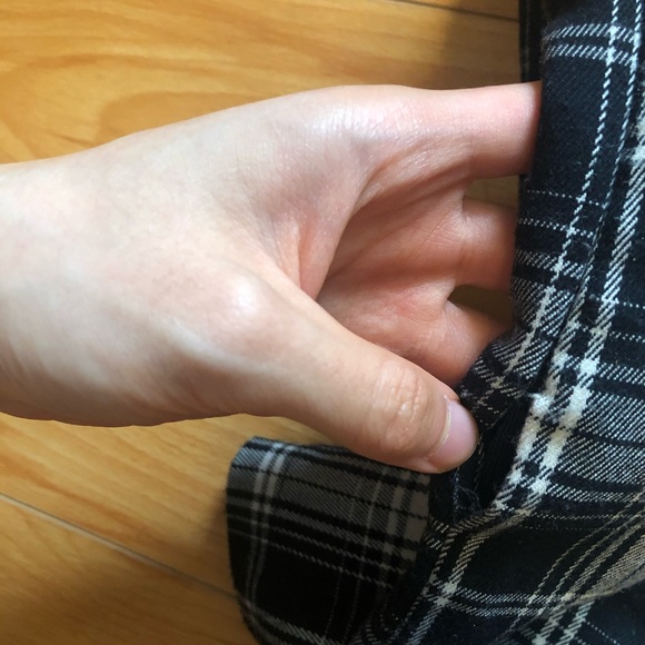 brandy melville plaid skort - Picture 3 of 3